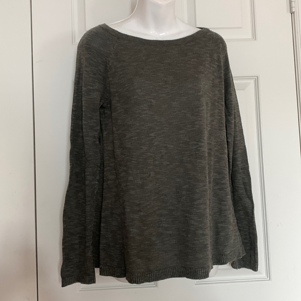 Green and grey marbles long sleeve Gap sweater